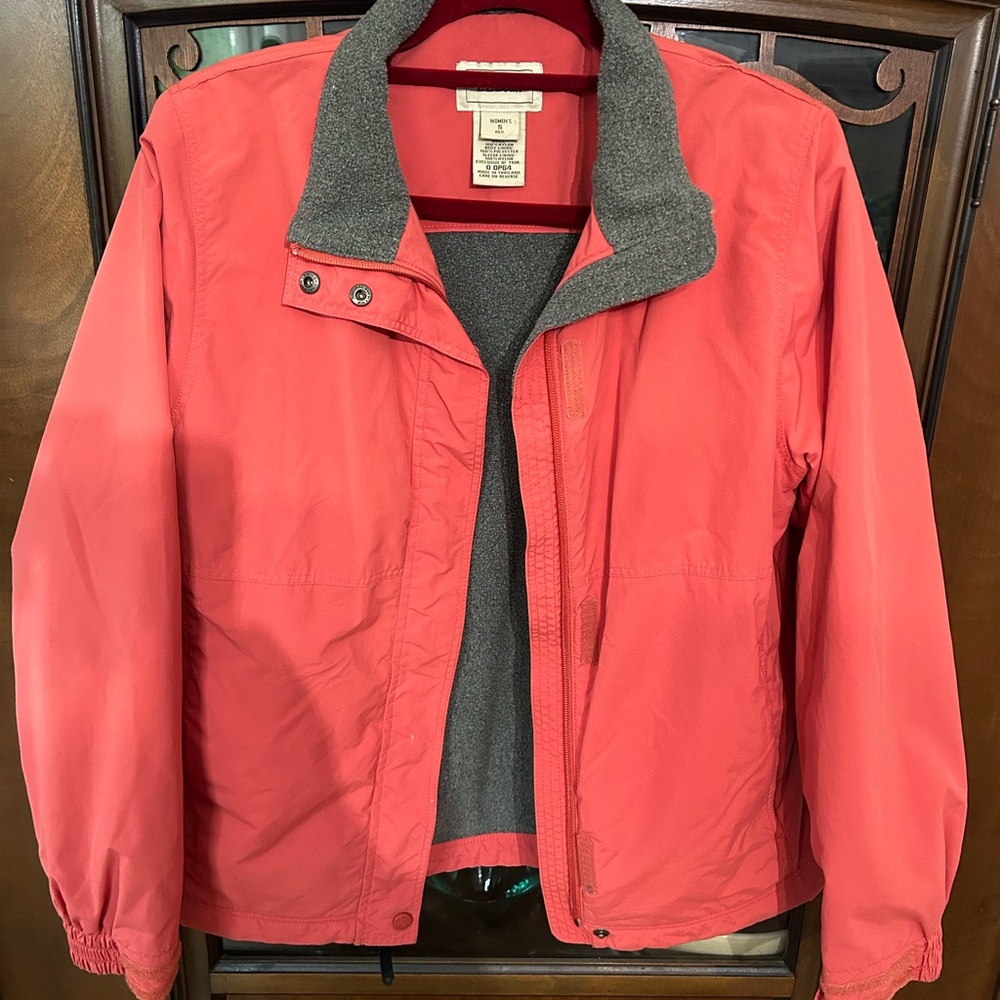 LL Bean Women’s Jacket Pink Salmon nylon fleece lined size S